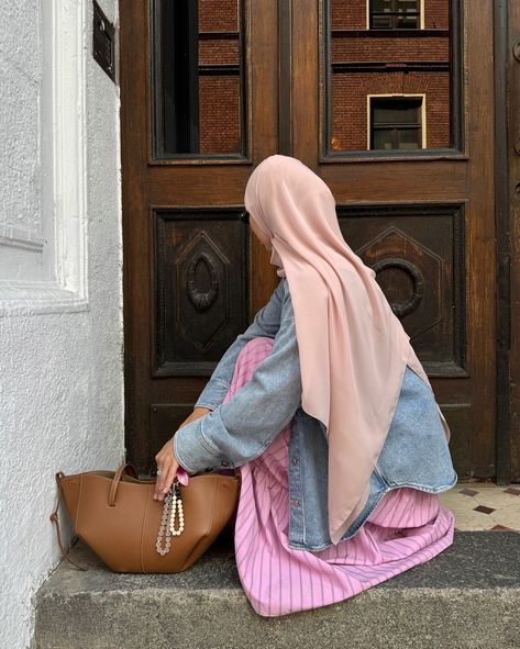 ❀ some of my recent fits ❀ which one is ur fav?💕 summer outfit, white skirt, pink shirt, modest fashion, hijabi, Pinterest style, modesty, polene bag, summer vibes, maxi skirt, hijab outfit, autumn vibes Modest Winter Outfits, Pinterest Summer, Hijabi Fits, Mix Match Outfits, Muslim Style, Pinterest Style, Modest Fits, Travel Wear, Bag Summer