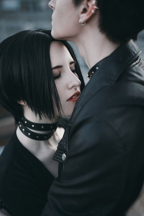 nana, ren honjo, nana osaki, cosplay Nana Ren, Nana Manga, Nana Osaki, Game Cosplay, Awesome Cosplay, Edgy Makeup, Drawing Inspo, Girl Crushes, Best Cosplay