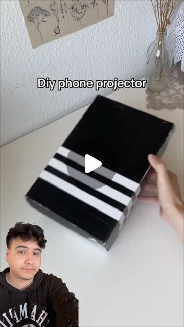 Arnie Negrete on Instagram: "DIY phone Projector" How To Make A Projector, Diy Phone Projector, Home Projector Screen, Diy Projector Screen, Homemade Projector, Iphone Projector, Diy Projector, Phone Projector, Movie Projector