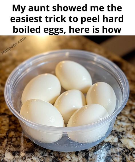 The Ultimate Hack to Peeling Hard-Boiled Eggs Easily – Recipecs Easy To Peel Hard Boiled Eggs Tips, Hard Boil Eggs In Oven, Boiled Egg Hack, Best Way To Peel Hard Boiled Eggs, Easy Way To Peel Hard Boiled Eggs, Egg Peeling Hack, Peeling Eggs Hack, Peeling Hard Boiled Eggs Hacks, Boiled Eggs That Peel Easily