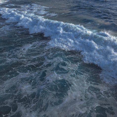 Water Icons Aesthetic, Wave Icon Aesthetic, Ocean Themed Widgets, Water Aesthetic Icon, Water Icon Aesthetic, Water Pictures Aesthetic, Ocean Icon Aesthetic, Blue Ocean Icons, Ocean Pictures Aesthetic