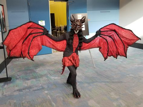 DIY: Dragon Wings Tutorial | Mage Menagerie Dragon Wings Tutorial, Diy Dragon Wings, Dragon Sewing, Dragon Fursuit, Wings Tutorial, Dragon Halloween Costume, Diy Dragon, Dragon Project, Group Cosplay