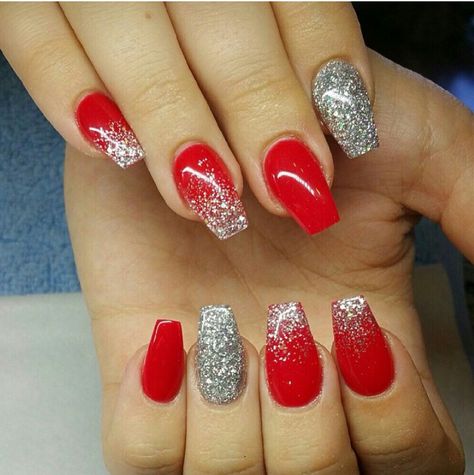 . Holiday Nails 2023, Christmas Minions, White Sparkle Nails, Diy Valentine's Nails, Red And Silver Nails, Nail Art Noel, Valentines Day Nail Art, Red Ombre Nails, Prom Nails Silver