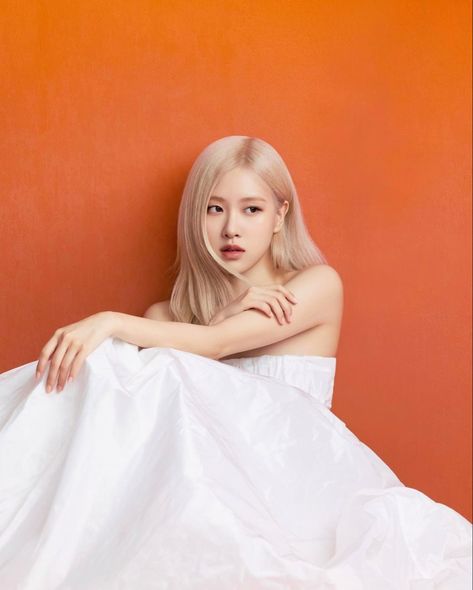 rosé from blackpink modeling for sulwhasoo magazine ! Rose Blackpink Model, Blackpink Modeling, Korean Skincare Routine, Women Skin, Rose Blackpink, Black Pink Instagram, Influencers Fashion, Korean Celebrities, Rosé Blackpink