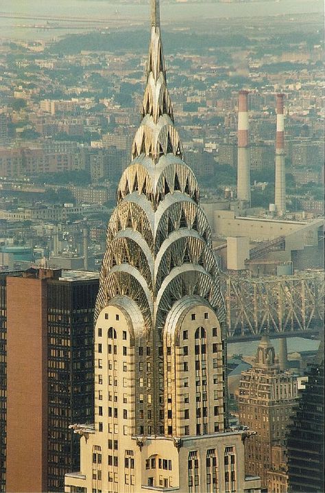 The Chrysler Building, Christler Building, Chrysler Building Drawing, Famous Architecture Buildings, Cardboard Art Projects, American Gothic House, Tartarian Architecture, Chess Design, Architectural Buildings