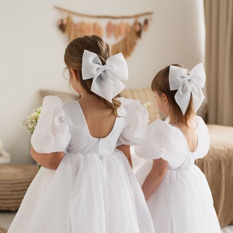 Wedding flower girl basket