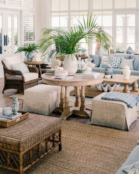 Hamptons Style Family Room, Hamptons Style Apartment, Beach Hamptons Interior Design, Coastal Living Rooms With Sectionals, Costal Hampton Style, British Coastal Interiors, Hampton Home Interior, The Hamptons Houses Interior, Island Style Home Decor