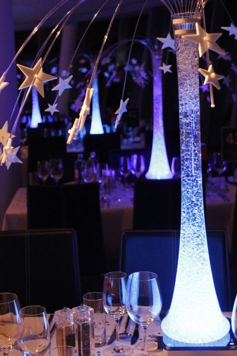 Star Fountain Starry Night Prom, Table Centre Pieces, Celestial Wedding Theme, Star Centerpieces, Galaxy Wedding, Starry Night Wedding, Prom Themes, Event Decorating, Quinceanera Decorations