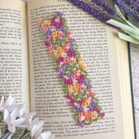 Shuttle Tatting Bookmark Pattern Janessa Version 3 PDF Digital File Intermediate - Etsy Tatting Bookmark, Crochet Monstera, Tatting Patterns Free, Shuttle Tatting, Shuttle Tatting Patterns, Book Marker, Flower Bookmark, Crochet Curtains, Needle Tatting