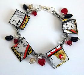 Playing Card Jewelry, Old Playing Cards, Playing Card Crafts, Playing Cards Art, Card Jewelry, Puzzle Jewelry, Bezel Bracelet, Upcycled Crafts, Old Jewelry