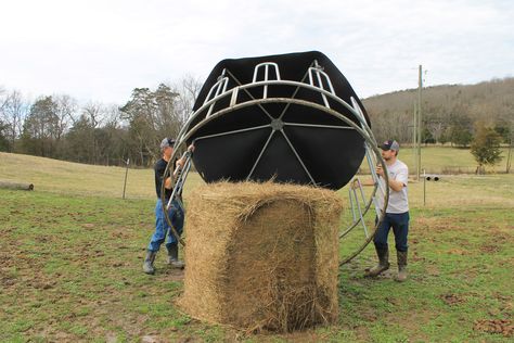 Diy Hay Hut For Horses, Covered Round Bale Feeder Diy, Round Hay Bale Decorating Ideas, Horse Feeder Diy, Hay Ring, Round Bale Hay Feeder, Hay Hut, Cow Feeder, Diy Hay Feeder