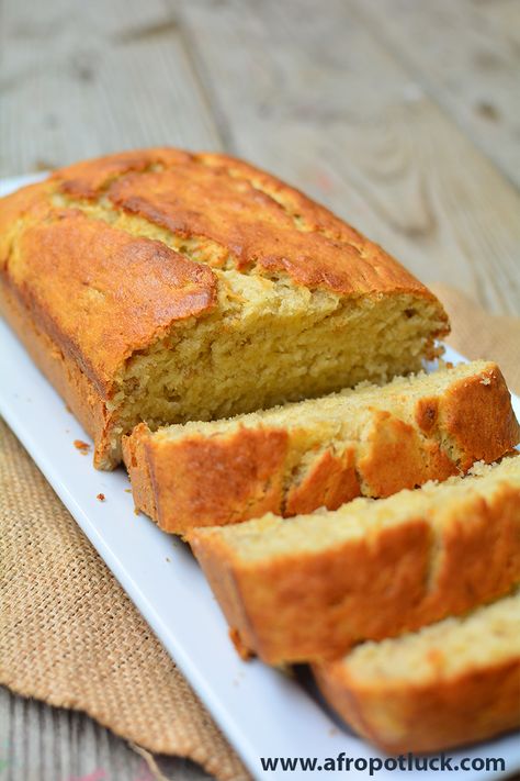 Plantains Recipes, Plantain Cake, Argentinian Recipes, Jamaica Recipes, Plantain Bread, Trinidad Food, Nigeria Food, Bread Cinnamon, Resistant Starch