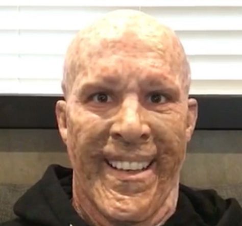 This is Ryan Reynolds. But it’s like the nightmare version of Ryan Reynolds that makes me pee my pants a little. | Ryan Reynolds Looks Completely Terrifying While Doing His Best Hugh Jackman Impression Ryan Reynolds, Hugh Jackman, Old Man, Deadpool, Black