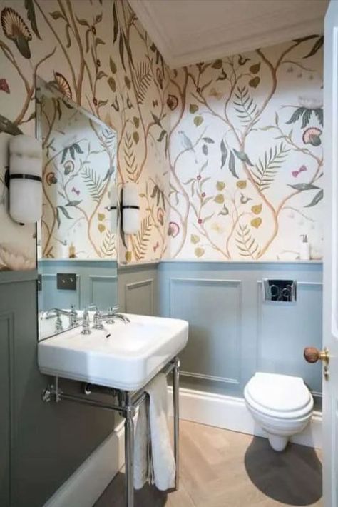 A down-at-heel townhouse now sparkles with life, thanks to a colour-led renovation that has brought personality to every room. Cloakroom Wallpaper, Guess Bathroom, Small Downstairs Toilet, Cloakroom Toilet, Downstairs Cloakroom, Wall Decorating Ideas, Toilet Room Decor, Wc Design, Small Toilet Room