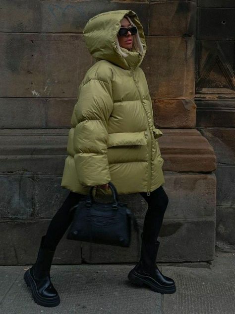 Puffer Coat Street Style, Outfits Ideas Winter, Outfits For Work Winter, 2023 Winter Outfits, Puffer Coat Outfit, Winter Outfit Casual, Winter Outfit Aesthetic, Aesthetic Winter Outfit, Basters