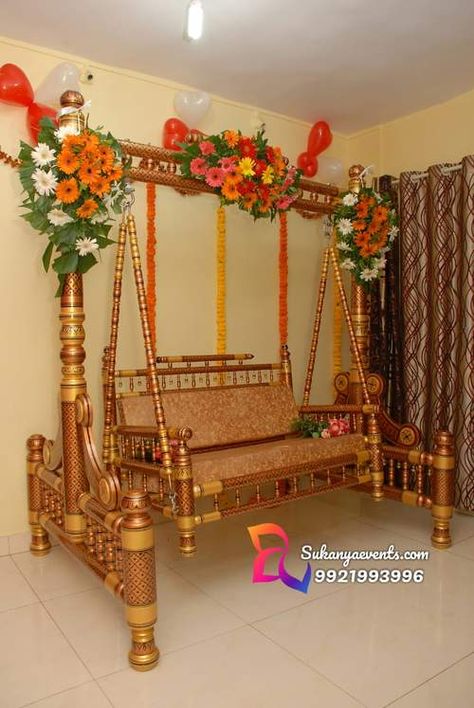 Dohale Jevan Palna On Rent In Pune. Baby Palna Design, Swing In Living Room, Dohale Jevan, Ballon Decoration, Baby Shower Deco, Wooden Swing, Indian Home Interior, Room Door Design, Wooden Swings