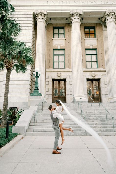 Wedding In Court House, Downtown City Wedding Photos, Courthouse Wedding Photo Shoot, Courthouse Couple Photos, Downtown Tampa Elopement, Elopement Photo Inspiration, Court House Wedding Pics, Courthouse Wedding Vintage, Court House Wedding Photos Ideas