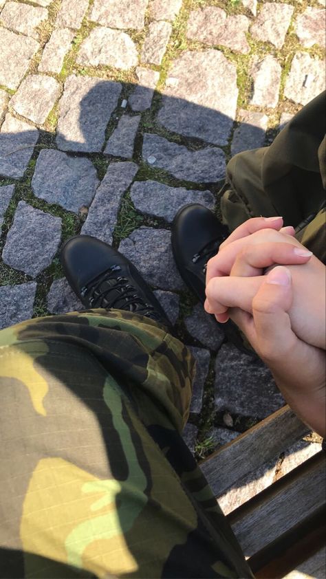 Army Boyfriend Aesthetic, Army Couple Aesthetic, Army Cadets Aesthetic, Army Boyfriend, Military Boyfriend, Bff Aesthetic, Army Aesthetic, Army Couple Pictures, Funny Wedding Pictures