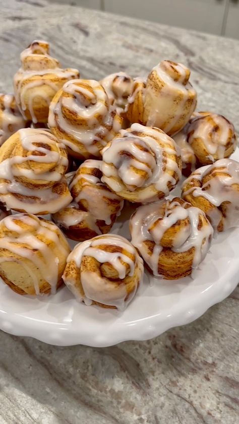 Mini Cinnamon Rolls are a scrumptious, bite-sized way to get the morning off to a sweet start! These are SO easy to make because all you… | Instagram