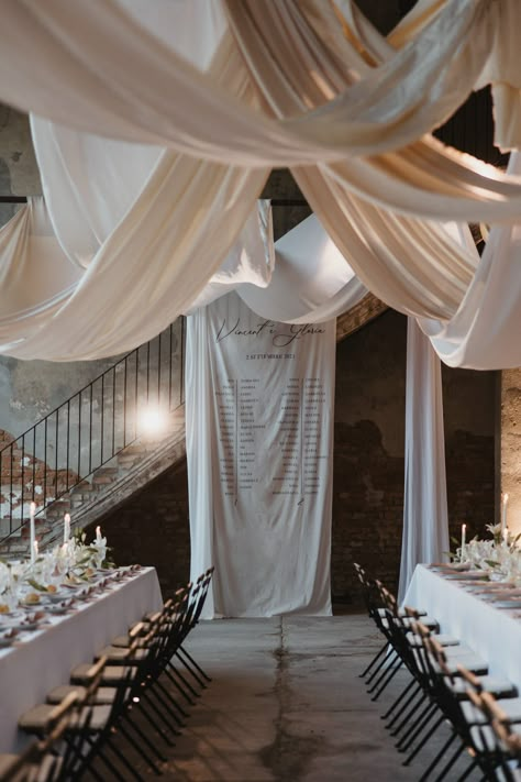 Chiffon Draping Wedding, Dramatic Draping Wedding, Linen Drapes Wedding, Drape Wedding Decor, Linen Wedding Decor, Drape Ceremony Backdrop, Wedding Drapery Ideas, Drape Wedding Backdrop, Draping Wedding Reception