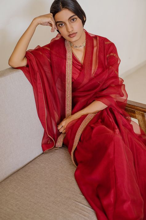 Buy Nishar Ahmed Red Silk Organza Saree With Blouse Online | Aza Fashions Organza Saree With Blouse, Red Silk Saree, Red Sari, Gota Patti Saree, Simple Sarees, Saree For Women, Traditional Indian Outfits, Wedding Saree Indian, Embroidered Border