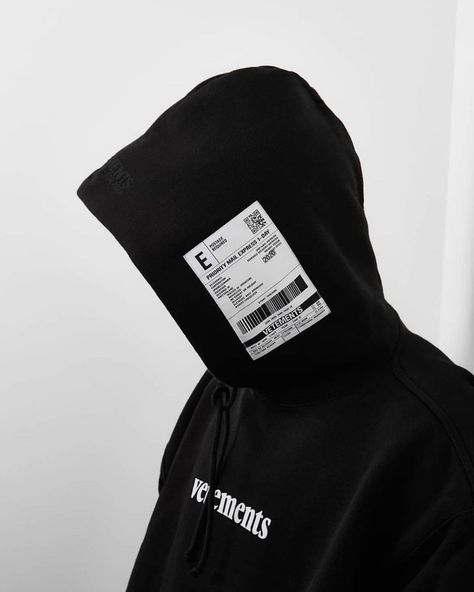 Vetements Hoodie, Casual Embroidery, End Clothing, Black Pullover, Embroidery Sweatshirt, Drop In, Oversize Hoodie, In London, London