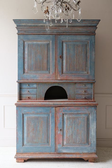 19th C. Swedish Cupboard Swedish Cottage Interior, Art Cupboard, Swedish Interiors, Gustavian Furniture, Swedish Cottage, Cottage Interior, News Studio, Shop Interiors, Blue Paint