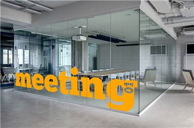 Meeting Room Names, Glass Sticker Design, Glass Wall Office, Office Graphics, Glass Cabin, Arch Interior, Office Branding, Glass Decals, Room Decals