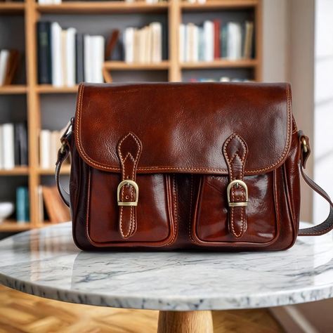 Introducing our beautiful brown messenger bag, meticulously italian handmade from luxurious vegetable-tanned leather. This large shoulder bag masterfully combines style and functionality, making it an ideal choice for both men and women. With multiple pockets and secure zipped compartments, this versatile satchel briefcase unisex ensures that your essentials are perfectly organised when you're on the move. Whether you're heading to the office city or out for a casual day crossbody purse, a timel Dark Academia Bag, Brown Satchel Bag, Brown Messenger Bag, Brushed Brass Hardware, Checked Fabric, Vegetable Leather, Organized Storage, Crossbody Satchel, Large Shoulder Bags