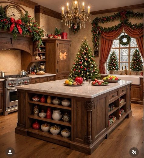 Christmas Kitchen Inspiration, House Decorating Ideas For Christmas, Christmas Decorations Kitchen Island, Kitchen Decor For Christmas, Rustic Christmas Kitchen Decor Ideas, Apartment Decor Christmas, Christmas Decorations Kitchen, Mc Kitchen, Vintage Christmas Kitchen