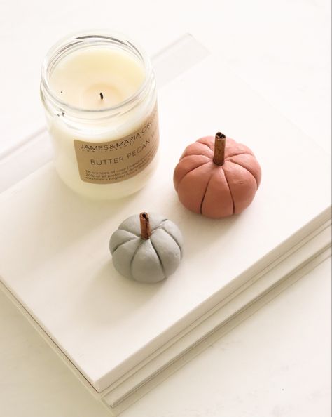 Air Dry Clay Thanksgiving, Fall Air Dry Clay Crafts, What Can I Make With Air Dry Clay, Air Dry Pumpkins, Terra Cotta Air Dry Clay, Clay Pumpkins Diy, Air Dry Clay Ideas For Fall, Air Clay Pumpkin, Clay Autumn Decor