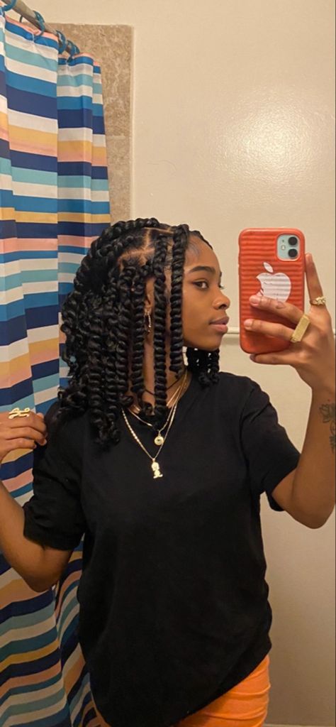 Short Weave Hairstyles Braids, Trending Hairstyles 2023 Women Braids, Short Braided Hairstyles For Black Women, Big Box Braids Hairstyles, Box Braids Hairstyles For Black Women, Cute Braided Hairstyles, Braids Hairstyles Pictures, Twist Braid Hairstyles, Protective Style