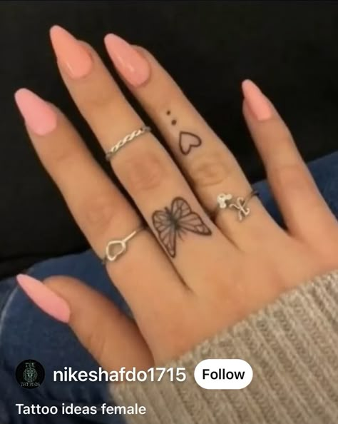 Tattoo Main, Full Hand Tattoo, Butterfly Hand Tattoo, Tato Minimal, God Tattoo, Simple Tattoos For Women, Tato Jari, Pola Tato, Small Finger Tattoos