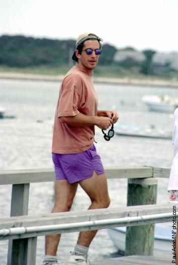 JFK Jr John Junior, Jackie Onassis, Jfk Jr, John John, Paul Newman, Dean Martin, Elegante Casual, Style Icon, Massachusetts