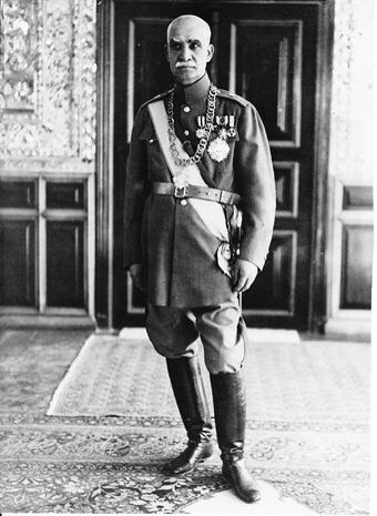 Reza Shah Pahlavi, Reza Shah, King Of Persia, Pahlavi Dynasty, Persian Warrior, Farah Diba, Iran Culture, The Shah Of Iran, Persian Fashion