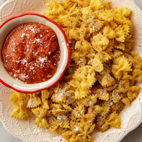 Fried Pasta, Pasta Chips, Bowtie Pasta, Pioneer Woman Recipes, Ree Drummond, Appetizer Dips, Italian Dishes, Pasta Recipe, Pioneer Woman