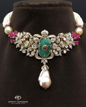 Polki Pendant, Elegant Choker, Antique Gold Jewelry Indian, 20 June, Pearl Necklace Designs, Diamond Necklace Designs, Beaded Necklace Designs, Antique Jewelry Indian, Pearl Jewelry Wedding