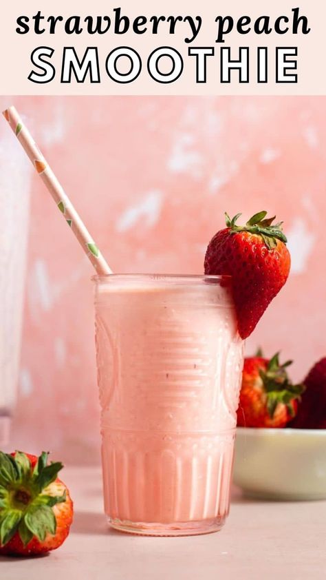 Frozen strawberries and peaches come together in just 5 minutes in this deliciously creamy and simple summer smoothie! Macro Deserts, Frozen Strawberry Smoothie, Strawberries And Peaches, Vegetarian Snacks Easy, Strawberry Peach Smoothie, Triple Berry Smoothie, Frozen Fruit Smoothie, Strawberry Vinaigrette, Peach Drinks