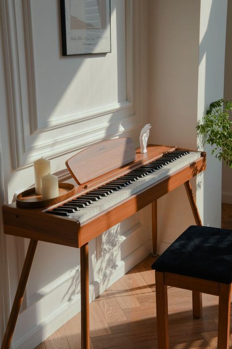 Weighted Keyboard Piano, Built In Keyboard Piano, How To Decorate Around A Piano Keyboard, Wood Piano Decor, Wooden Piano Aesthetic, Piano Small Space, Small Keyboard Piano, Learning Keyboard Piano, Electric Piano Decor