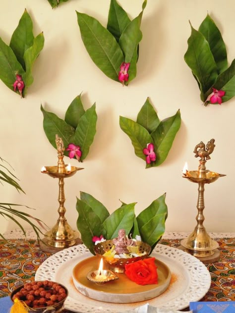 Diy Onam Decor, Simple Pooja Decor, Decoration Ideas Pooja, Shivratri Decoration Ideas At Home, Mahashivratri Decoration Ideas, Vishu Decoration Ideas, Pooja Flower Decoration Ideas, Simple House Warming Decoration, Simple Ganapati Decoration