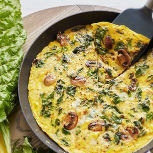 Chard Frittata, Mushroom And Swiss, Mushroom Frittata, Healthy Egg Recipes, Mushroom Recipe, Cheese Frittata, Sundried Tomato, Frittata Recipes, Weekend Breakfast