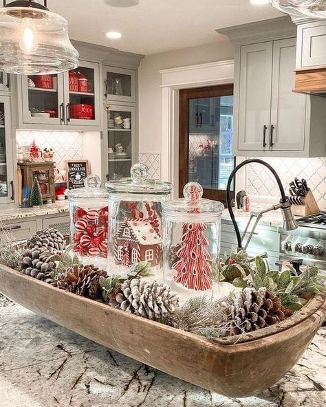 Farmhouse Christmas Kitchen, Christmas Tray, Country Christmas Decorations, Christmas Kitchen Decor, Christmas Room, Christmas Dining, Christmas Decorations Rustic, Very Merry Christmas, Christmas Kitchen