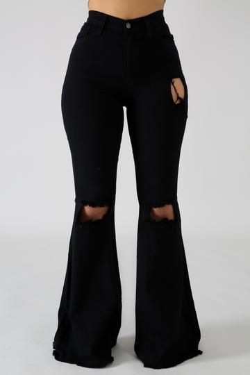 Black flare pants outfit