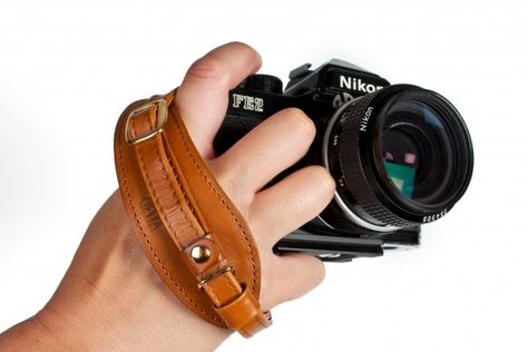 leather-hand-strap-2c77_600.0000001311886300 Camera Hand Strap, Camera Photos, Photo Gear, Genius Ideas, Dslr Cameras, Camera Straps, Gifts For Photographers, Cadeau Photo, Handy Dandy