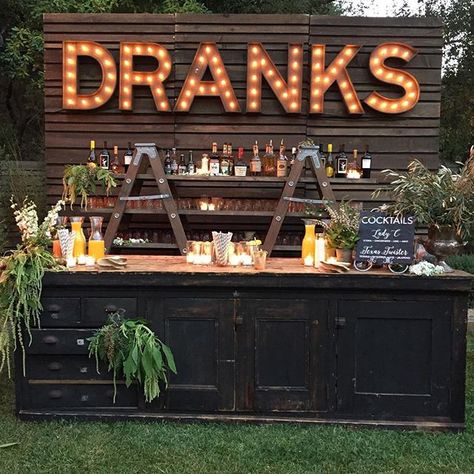 Taking it back to this bar that we are still totally obsessed with!!! And you Guys know how much we love bars! With holiday parties in the… Backyard Engagement Party Decorations, Backyard Engagement Parties, Xv Ideas, Leaving Party, 21 Bday, Garden Party Outfit, 21 Diner, Adult Party Themes, 21st Birthday Decorations