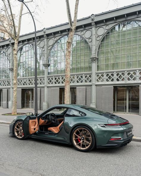 Gorgeous spec on this GT3 Touring! 🌼 This car is finished in PTS Malachite Green Metallic and is paired with an elegant cognac leather… | Instagram Porsche 992 Touring, Gt3 Touring 992, Porsche Gt3 Touring, Porsche Green, Auto Photography, Porsche Aesthetic, Green Porsche, Gt3 Touring, Porsche 992