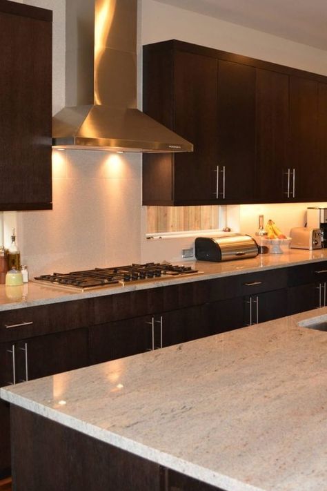 Espresso Brown Kitchen Cabinets, Dark Cabinets With Light Granite, Dark Cabinets With Light Countertops, Dark Walnut Kitchen Cabinets, Light Granite Countertops, Dark Brown Kitchen Cabinets, Kitchen Counter Design, Penthouse Kitchen, Dark Brown Kitchen