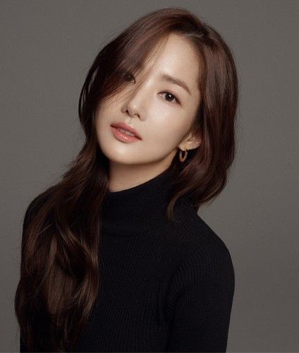 Top 10 Most Beautiful Korean Women Stars In 2020 Kim So Eun, Irish Women, Park Min Young, Redhead Beauty, Korean Actresses, Korean Celebrities, Peaky Blinders, Young And Beautiful, Korean Actress