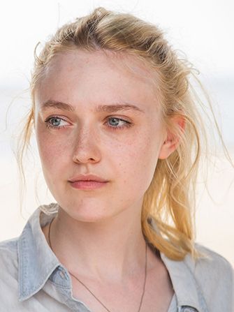 Dakota Fanning Comes Of Age (Again) In Very Good Girls #Refinery29 Now Is Good, Kevin Kline, Dakota And Elle Fanning, Jenny Lewis, Very Good Girls, Dakota Fanning, Good Girls, Richard Gere, Celebrity Wallpapers