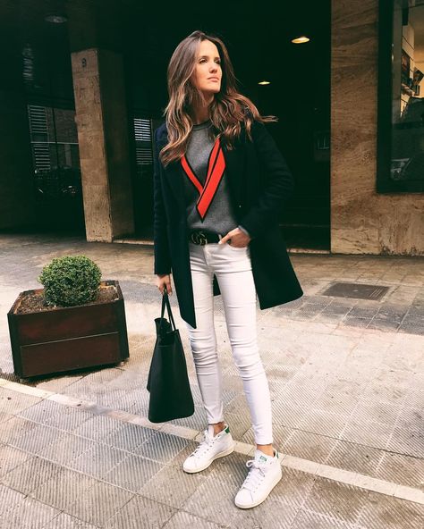 Alex Rivière on Instagram: “Tuesdays be like ” Cold Weather Fashion, Fall Outfits For Work, Weekend Outfit, High Fashion Street Style, Casual Street Style, Minimalist Style, Comfy Outfits, Urban Fashion, Denim Fashion